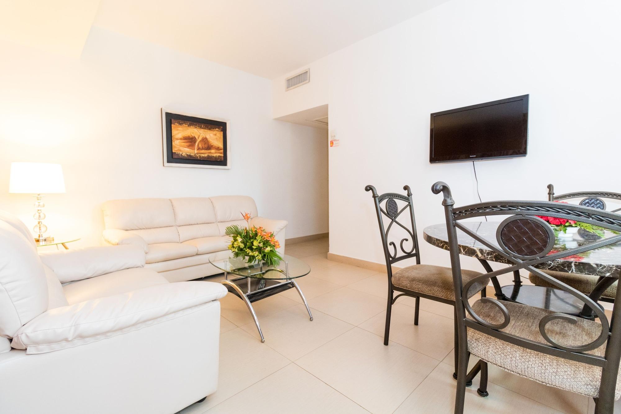 Hotel Faranda Express Soloy And Casino, A Member Of Radisson Individuals Panama City Ngoại thất bức ảnh