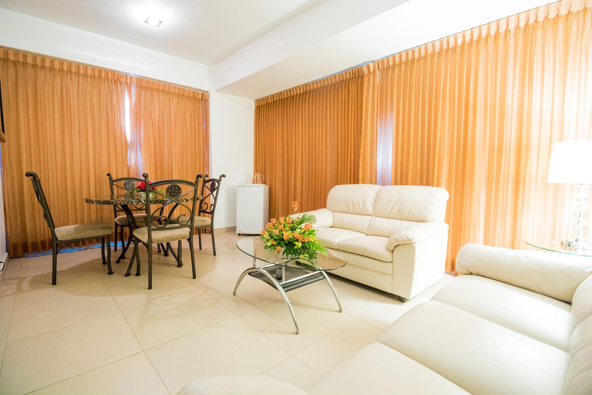 Hotel Faranda Express Soloy And Casino, A Member Of Radisson Individuals Panama City Ngoại thất bức ảnh