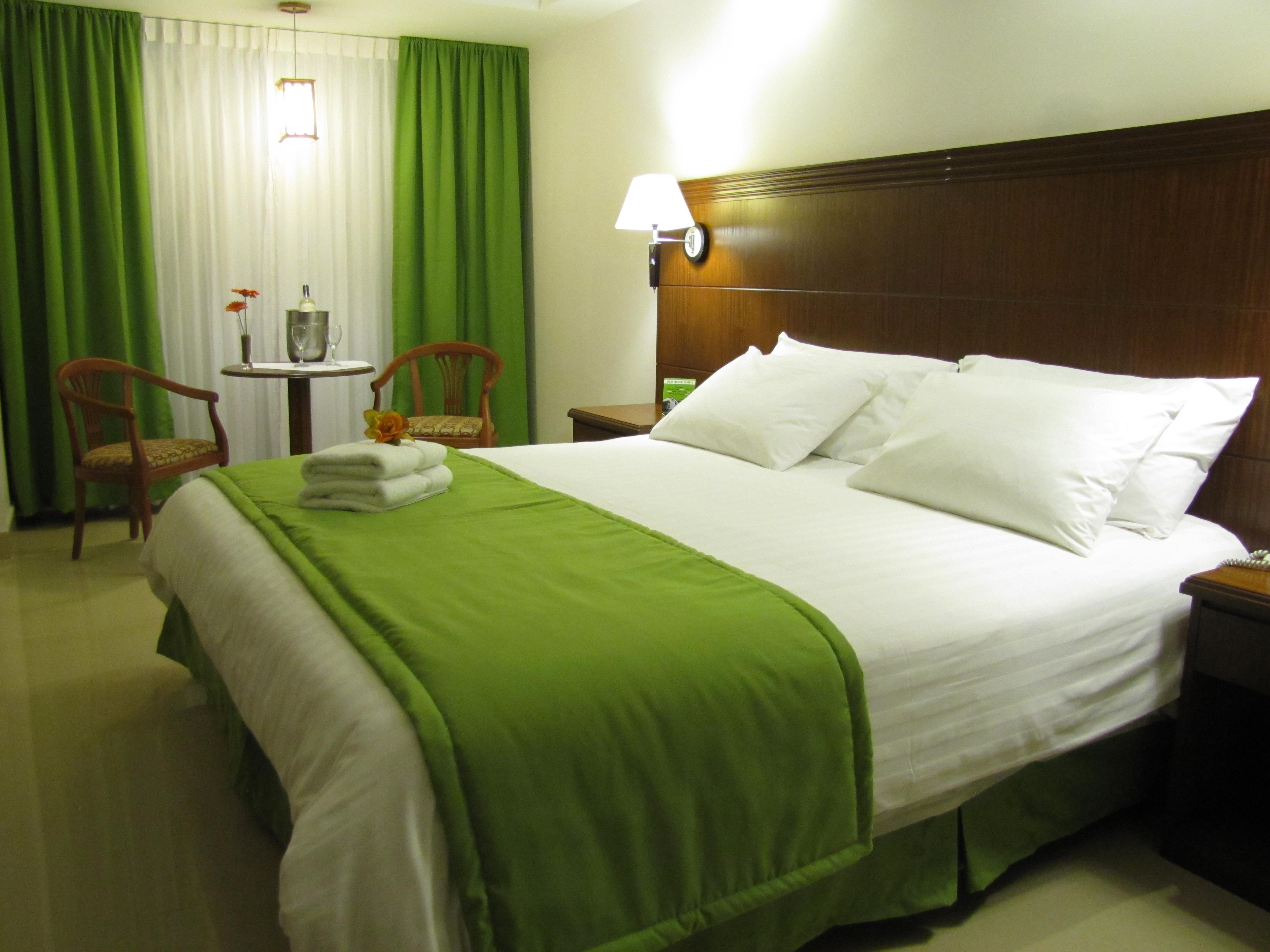 Hotel Faranda Express Soloy And Casino, A Member Of Radisson Individuals Panama City Ngoại thất bức ảnh