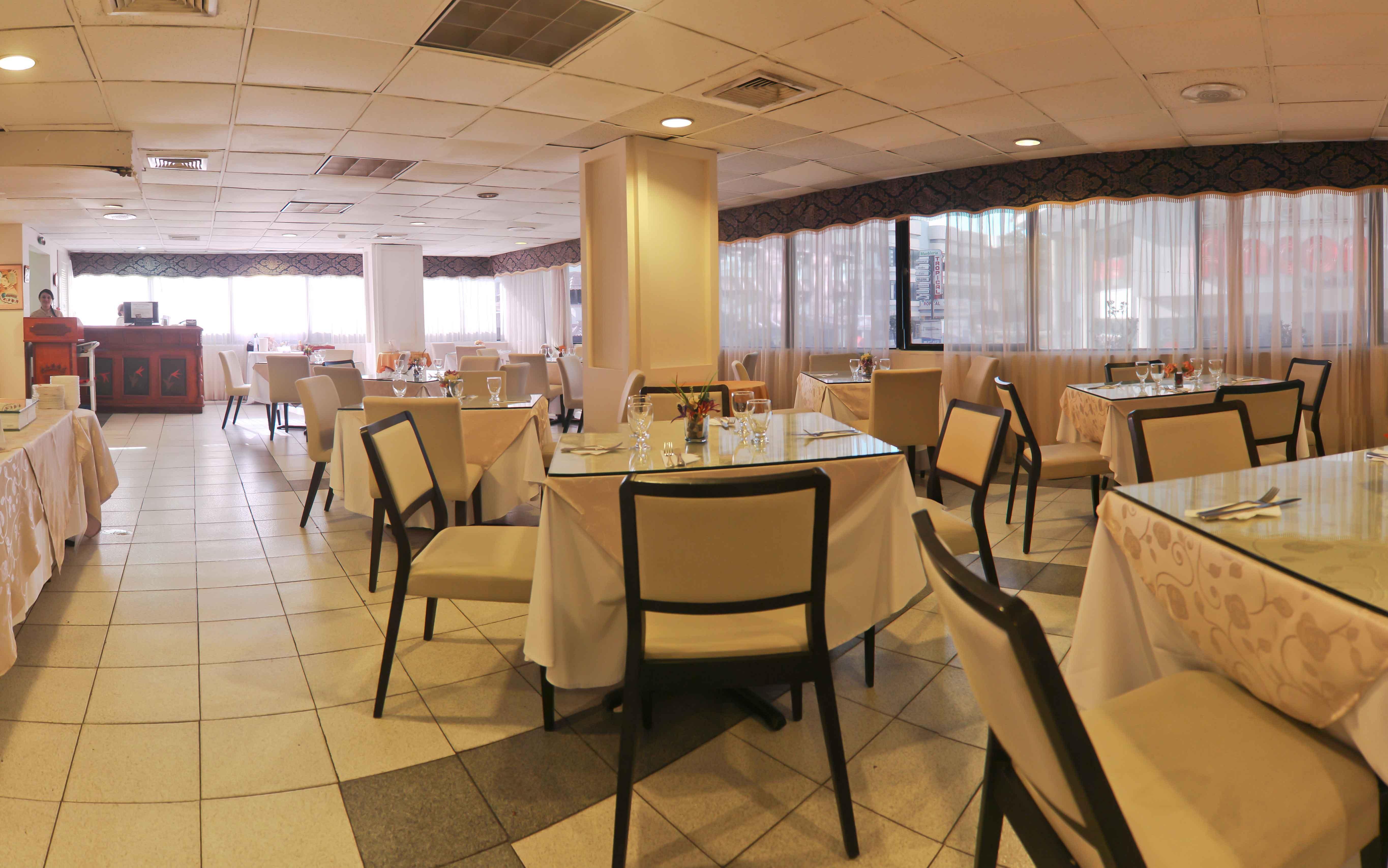 Hotel Faranda Express Soloy And Casino, A Member Of Radisson Individuals Panama City Ngoại thất bức ảnh