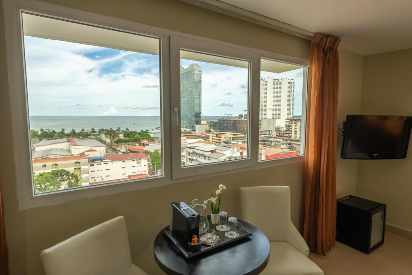 Hotel Faranda Express Soloy And Casino, A Member Of Radisson Individuals Panama City Ngoại thất bức ảnh