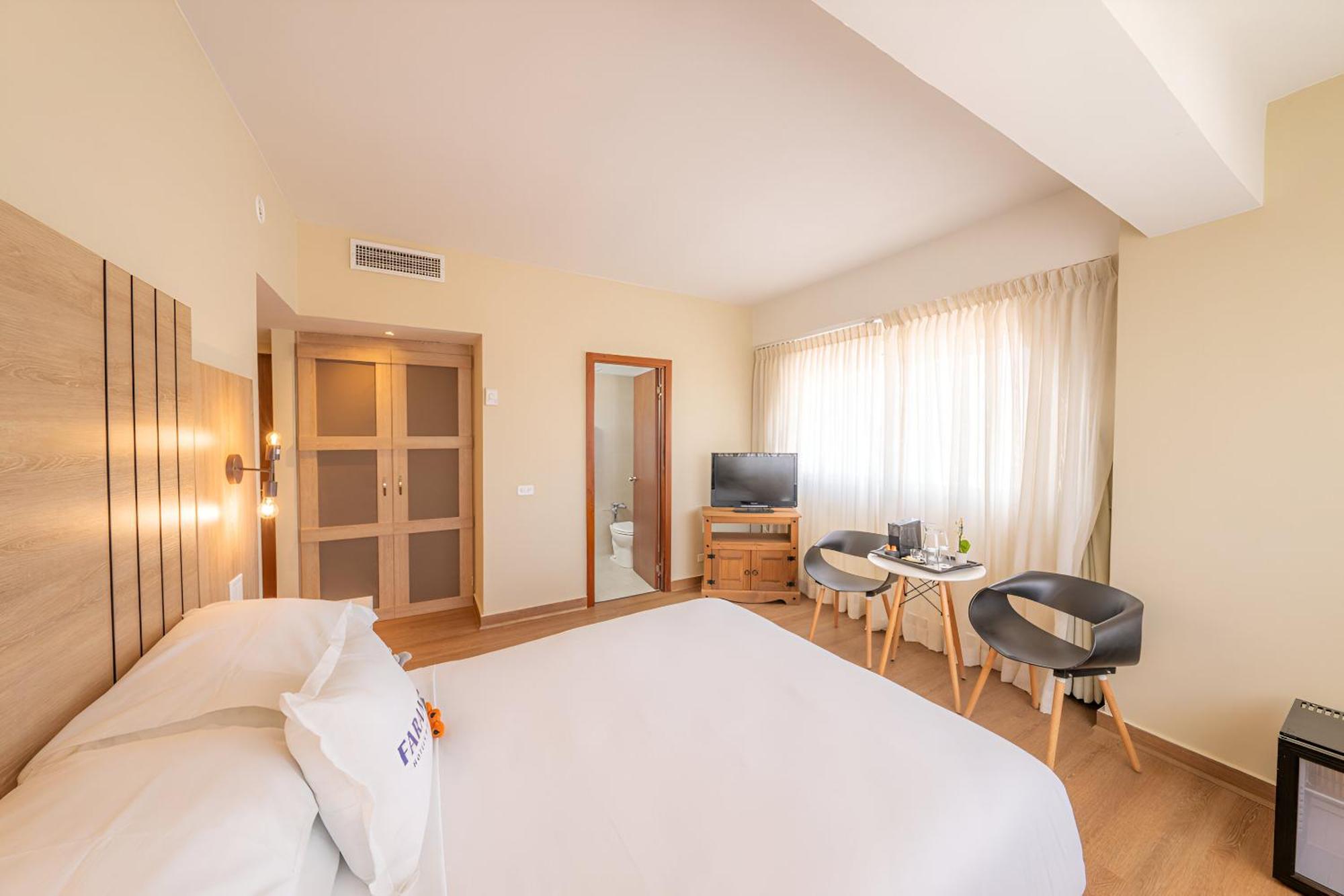 Hotel Faranda Express Soloy And Casino, A Member Of Radisson Individuals Panama City Ngoại thất bức ảnh