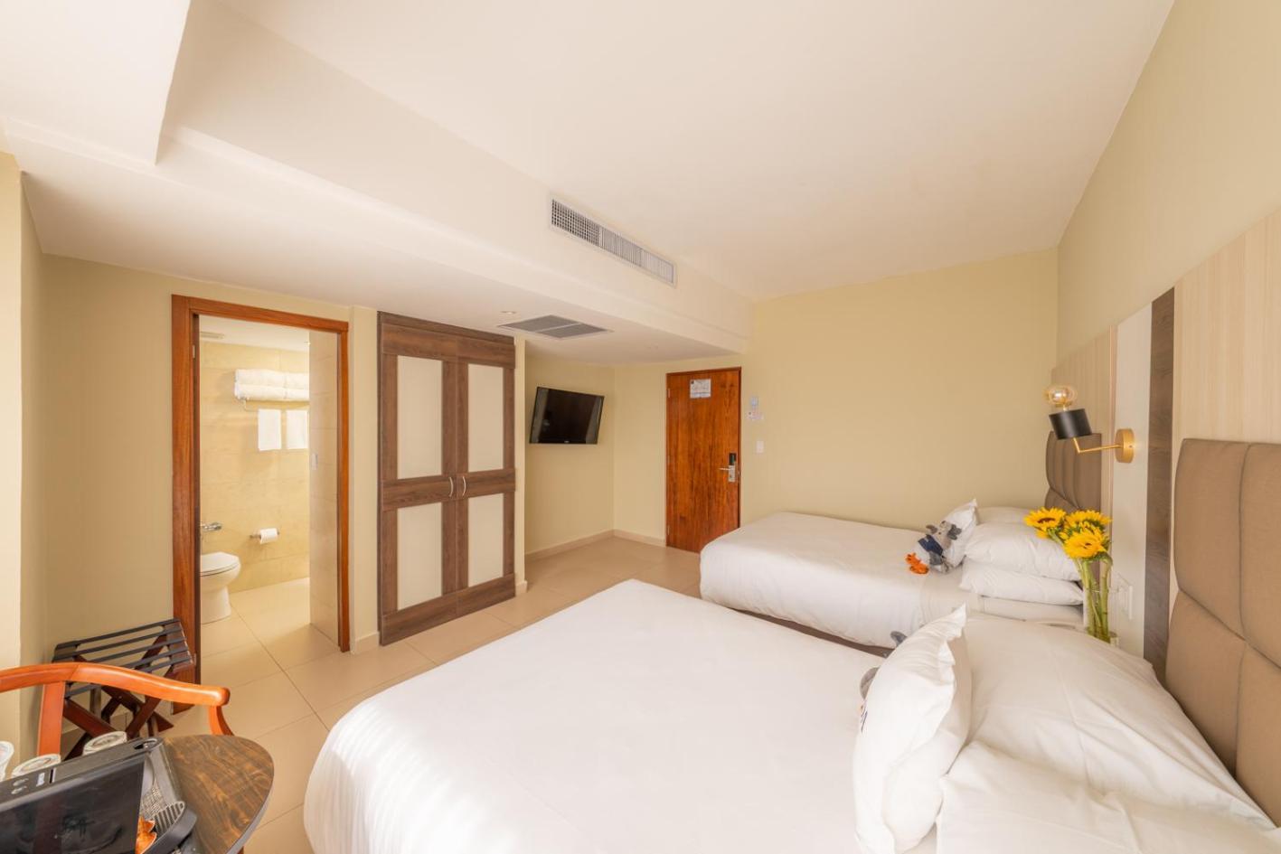 Hotel Faranda Express Soloy And Casino, A Member Of Radisson Individuals Panama City Ngoại thất bức ảnh